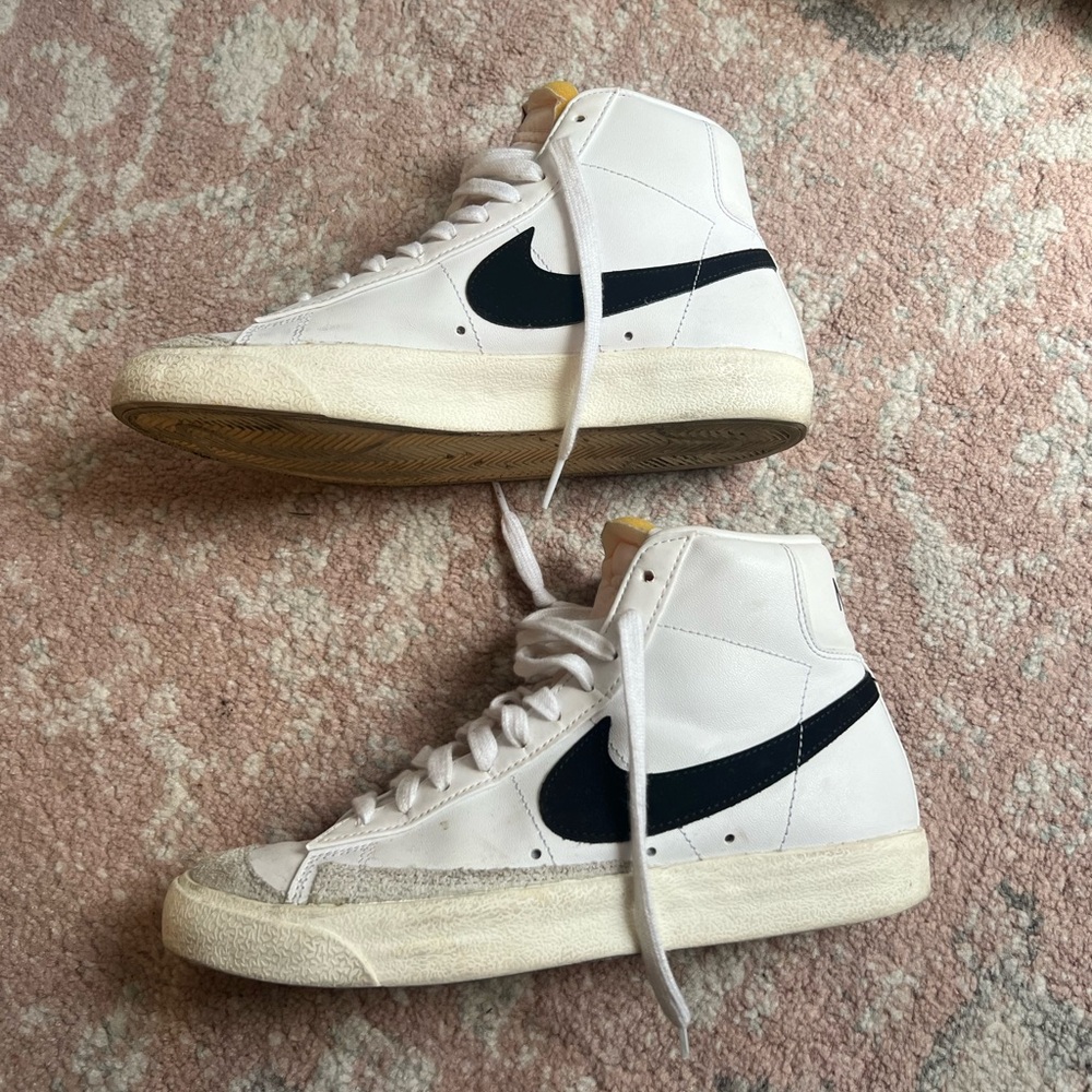 Nike blazers women’s shoe